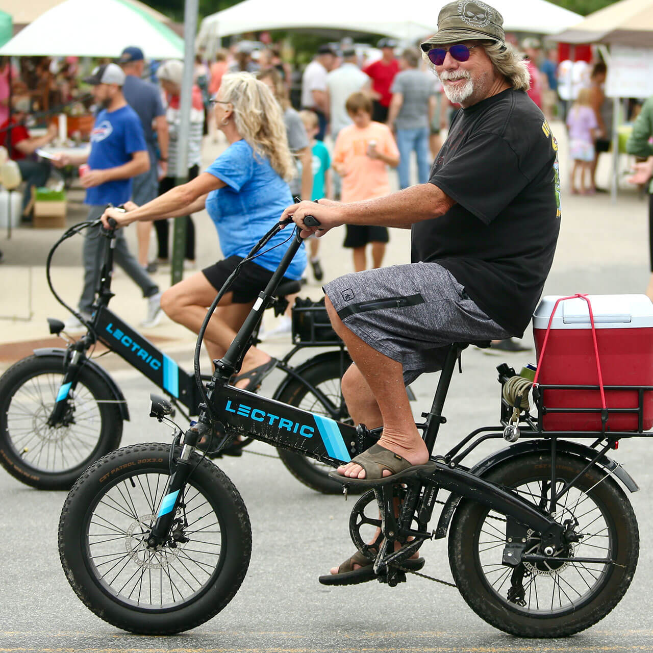 Gammel Dag: Visitors